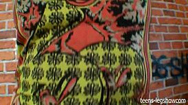 abigaile flower power showing legs and butt in hot sex?