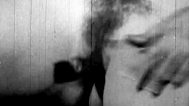 嘿，看看这个六十年代英国三人行！