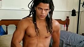 象牙白solo男小鲜肉自玩