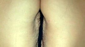 我的女人在家蒸腾的独奏中取悦自己