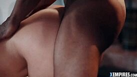 阿妮萨凯特巨乳搞巨屌硬核