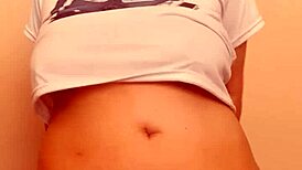 quick lil sesh with melania, so hot! 🔥