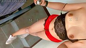 嘿，户外抠屄吧，现在就让我爽翻！