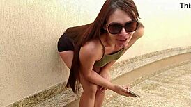 Beautiful Married Woman Flashes and Gives Oral to Delivery Guy to Avoid Paying for Gas.