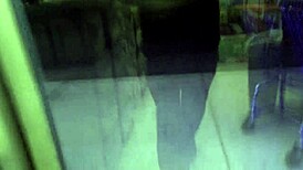 黑妞在巴尔的摩店买酒被隐藏摄像头偷拍