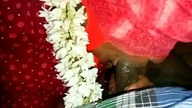 Indian Girl Having Sex In Mask Porn Video!