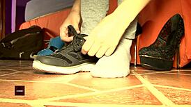 Masturbate With Me Underwater