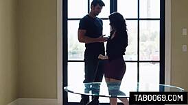 Hot MILF Victoria Voxxx Fucks IT Guy for Computer Fix