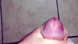 Solo masturbation session that's really hot.