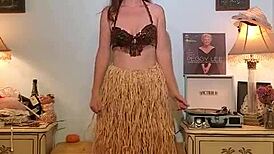 Dainty Rascal Dances With Body Positivity