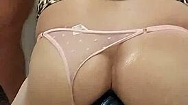 GEMENDO NA PICA FUDENDO DE QUATRO GAY CURTE ALARGAR CUZINHO!