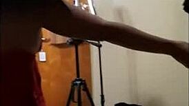 Putaria At Christmas Time! See Brunette Teen Enter Dick And Suck So Good!