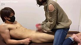 emu yumi玩具挑逗控男友射精