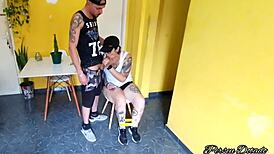 Personal fode aluna na pele dentro do treino