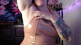 Dirty Talk Instructions For Jerking Off To Hairy Armpits