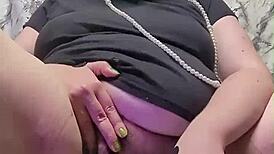 fat milf squirts hard in bizarre homemade clipshow