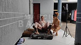 fiz sexo ao vivo no kidinhoeasgatas com br com eliane furacao e lorrany exotica, veja no red