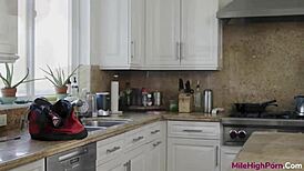 I watch Julia and Robbie in cheating housewives scene.