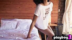 gorgeous milf feels horny posing naked outdoors