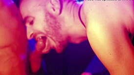 万圣节狂欢中湿润无套巨屌口交！