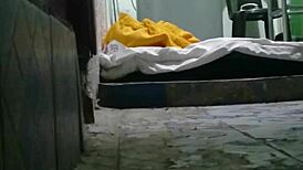 i saw this amateur chick an she knows how to menear it good