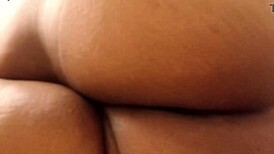 Grabando a Mi Mamá Embarazada Mostrando Culo y Panocha