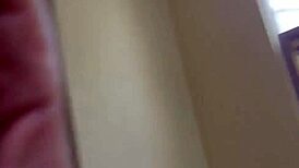 Juicy pussy gets drilled on webcam