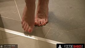 i licked her pussy then she jerked my big cock till i cummed on her feet