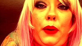 Hey, listen to chubby Brit domme Tina Snua chat while smoking a Superking