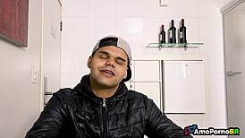 gostosas vídeos chamou um fã pra foder