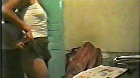 morena casada trepando com vigilante no trabalho, ele a come gostoso