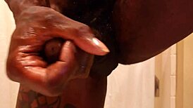 hallelujah johnson masturbates with lubricant