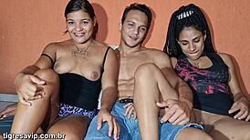 Tigresa加入Miia和Destroide夫妇狂野肛交