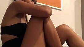 lil asian teen shows off her big ass in amateur scenes