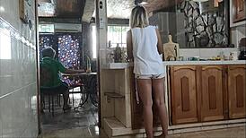 i’m banging the neighbor’s stepdaughter with that huge ass, man she screams