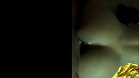 黑妹大黑屌上狂喷奶油？