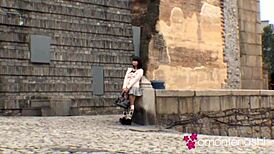 嘿美女，今晚给我看看你那对大 juicy 日系奶子？