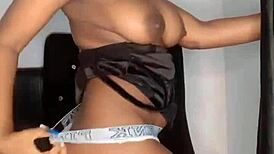 i love watching this sexy dancing and kissing performance