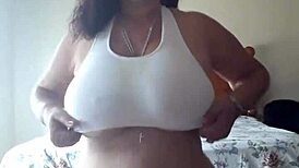 babes for ya’ll, got some hot granny action waitin here...