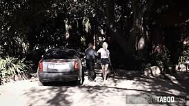 盲眼18岁辣妹被极端黑白乱伦猛干超刺激！