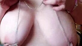 duas gozadas dentro, wanna see me ride and cum twice?