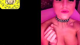 Cette Bombe De Barbara Est La Reine De Lexhibition