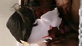 哇这胖妹自慰抠逼要人舔吸骚穴！