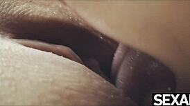 Blondes licking pussy 😍