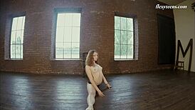 Rita Pervorazova flexes nude in gym