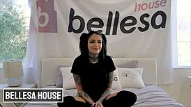 leigh raven and nikki hearts just licked and fingered each other’s pussy casually