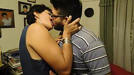 Wife Nympho Loves Ass Banging On Counter And Cleans It With Tongue!