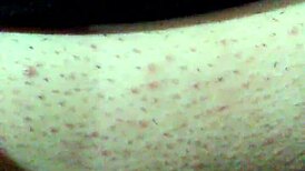 Indian aunty shows off her sexy big tits intensely