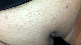 Indian aunty shows off her sexy big tits intensely