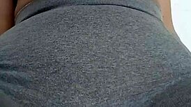 i punish her pussy with spanking for ten minutes